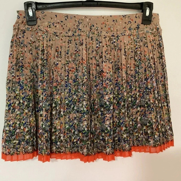 American Eagle Outfitters Floral Pleated Skirt - Picture 5 of 10
